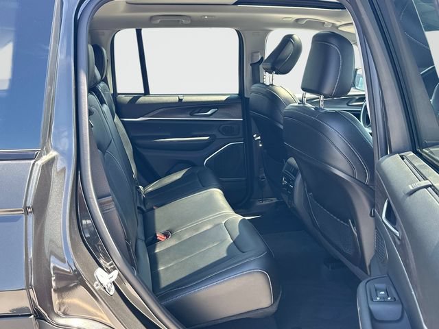 Used 2023 Jeep Grand Cherokee 4WD 4xe w/ Luxury Tech Group II image 21
