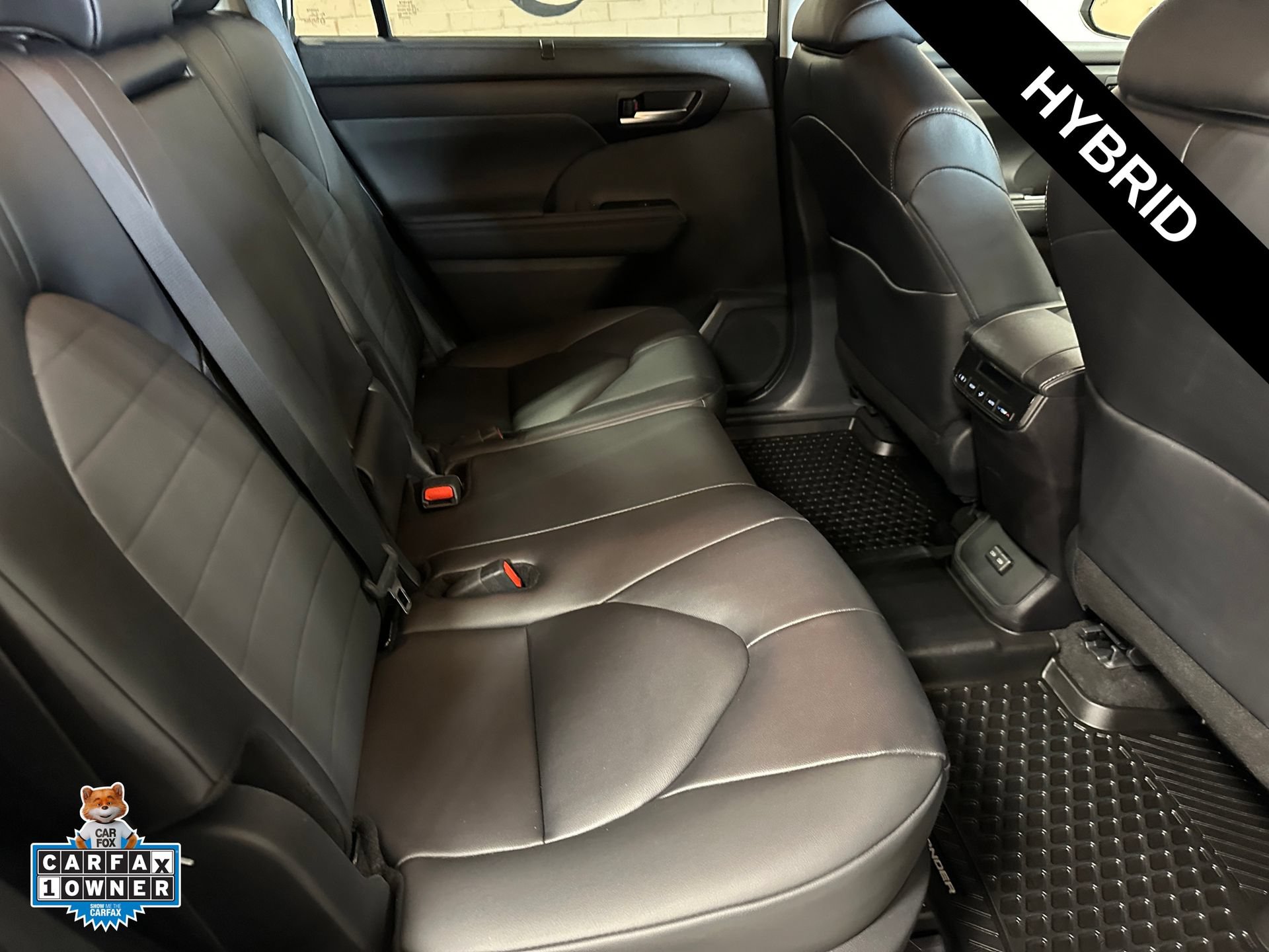 Used 2025 Toyota Highlander XLE AWD/4WD image 21