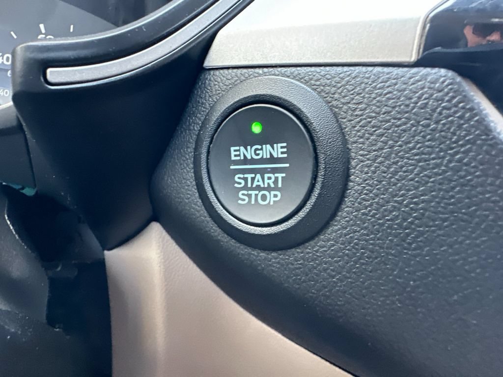 Used 2022 Ford Escape SE w/ Convenience Package FWD image 21