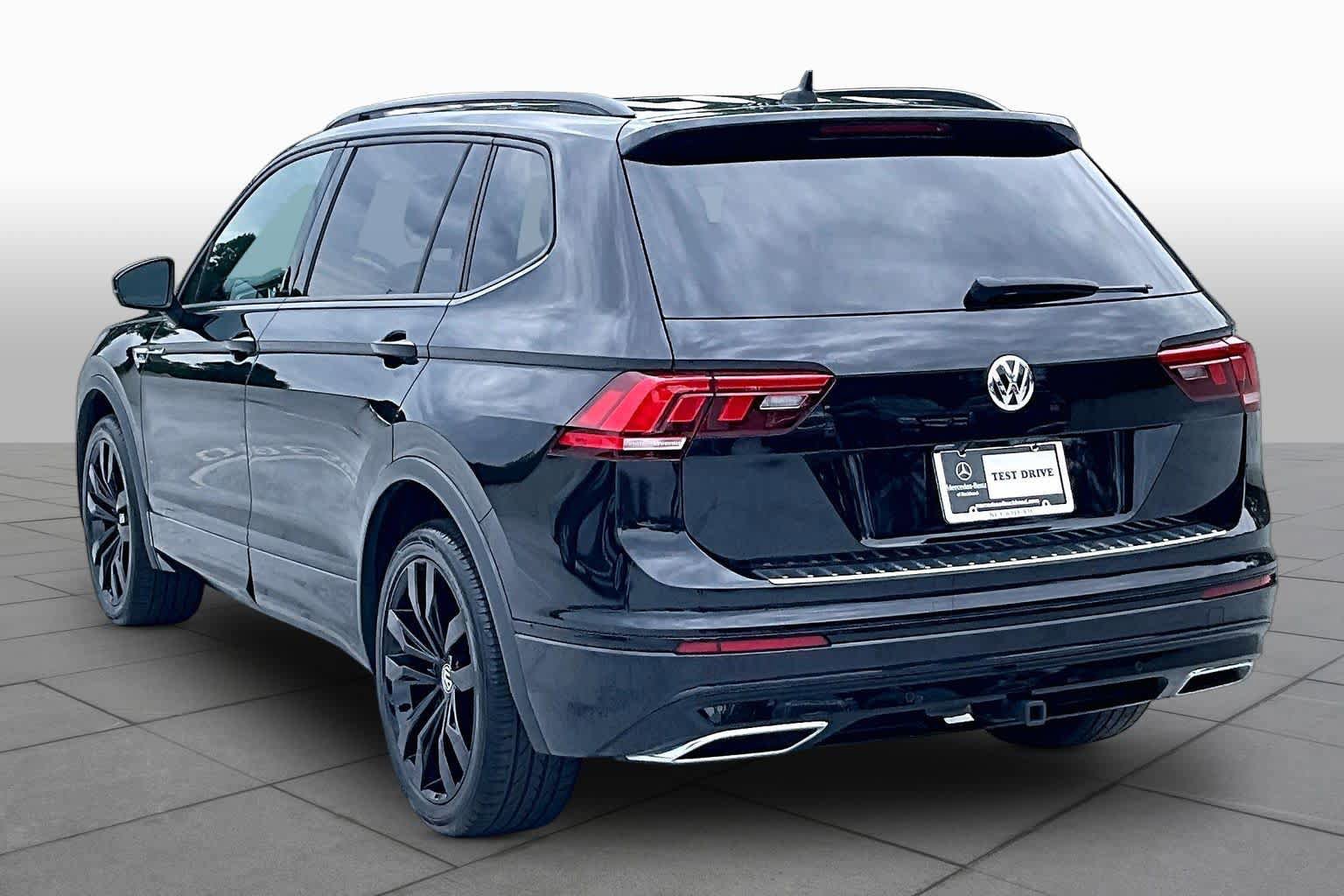Used 2021 Volkswagen Tiguan SE R-Line FWD image 11