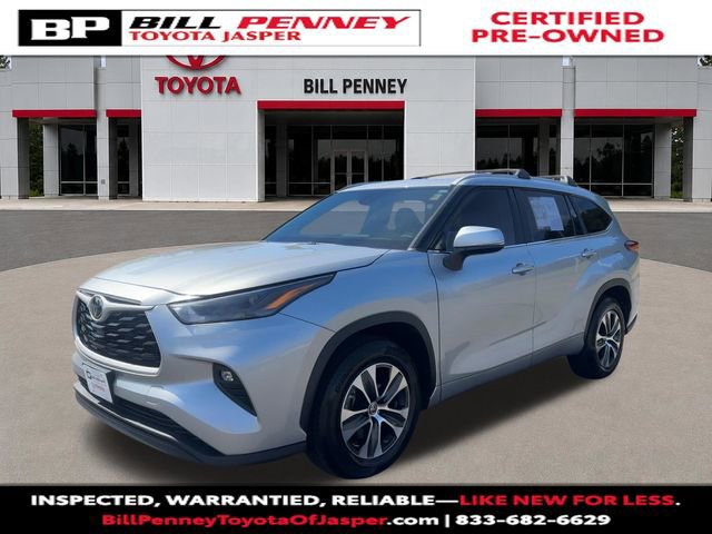 Used 2023 Toyota Highlander XLE FWD image 1