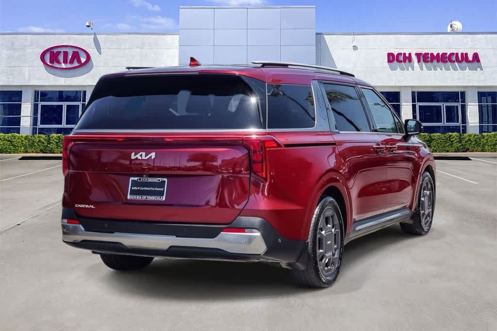 Certified 2025 Kia Carnival SX FWD image 4