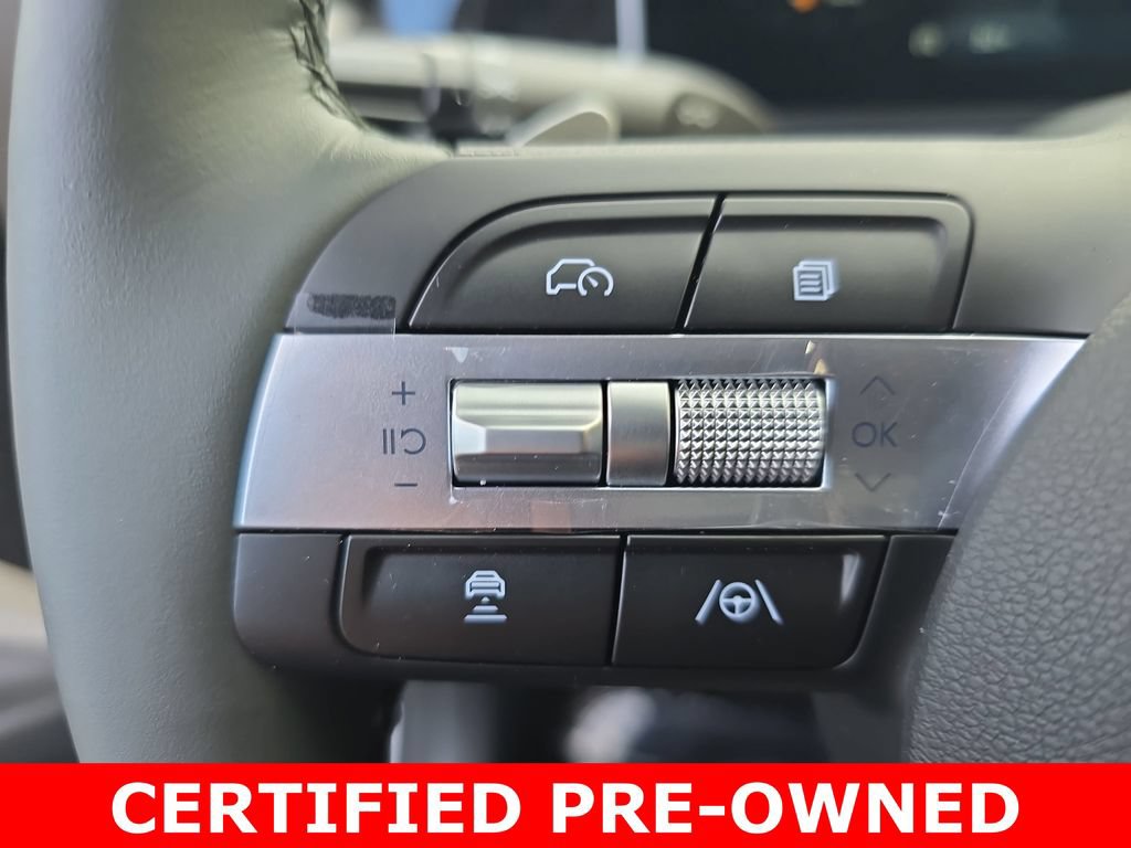Used 2025 Hyundai Tucson Limited FWD image 18