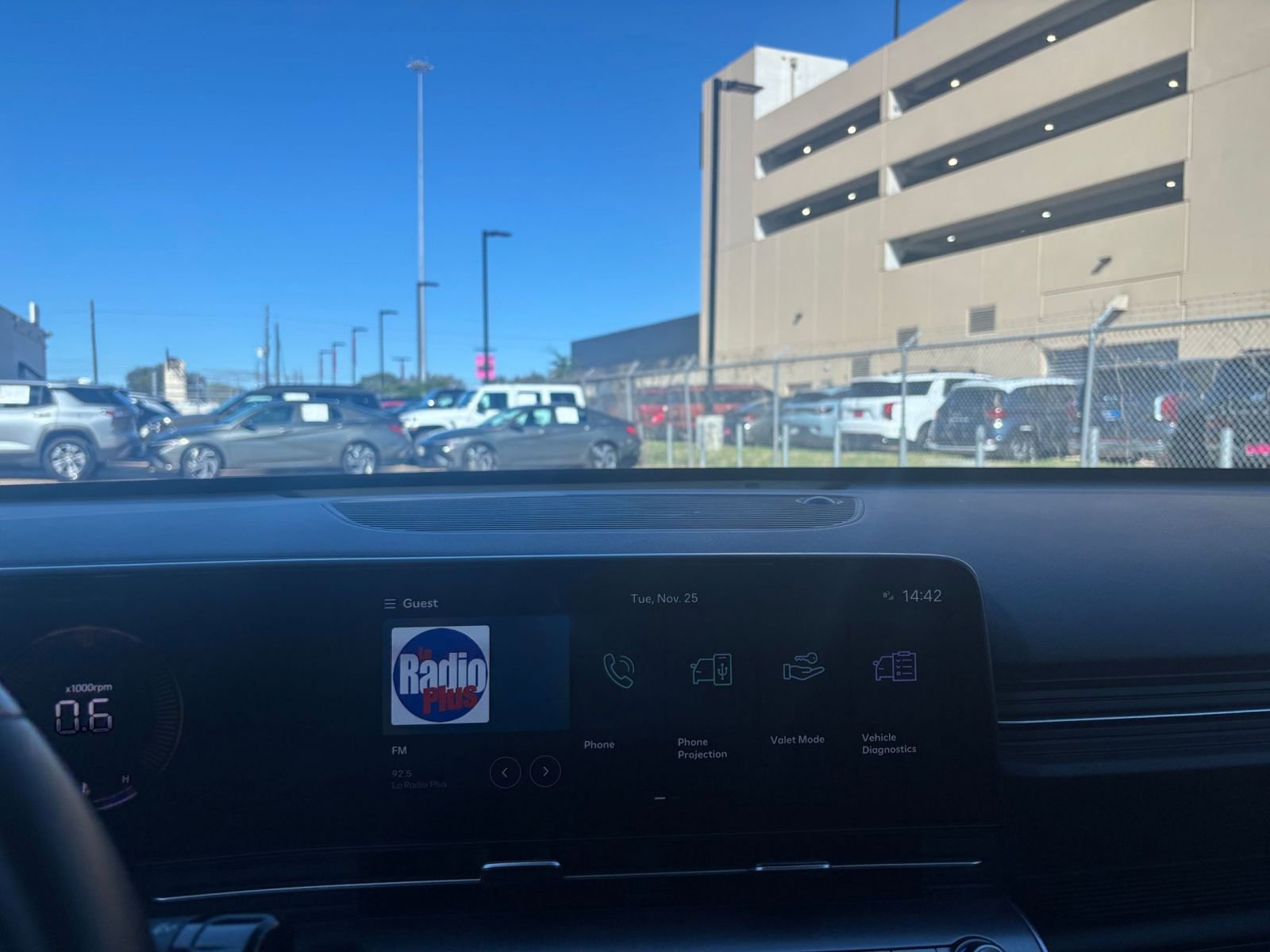 Used 2025 Hyundai Kona SEL image 18