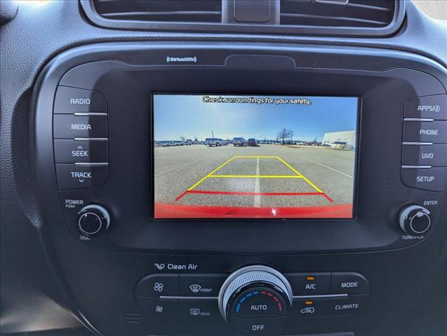 Used 2019 Kia Soul + image 15