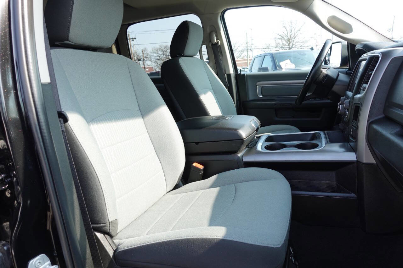 Used 2022 RAM 1500 Classic SLT w/ Electronics Convenience Group image 40