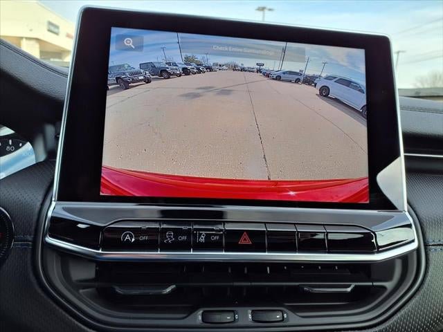 New 2026 Jeep Compass Latitude w/ Sun and Sound Group image 36