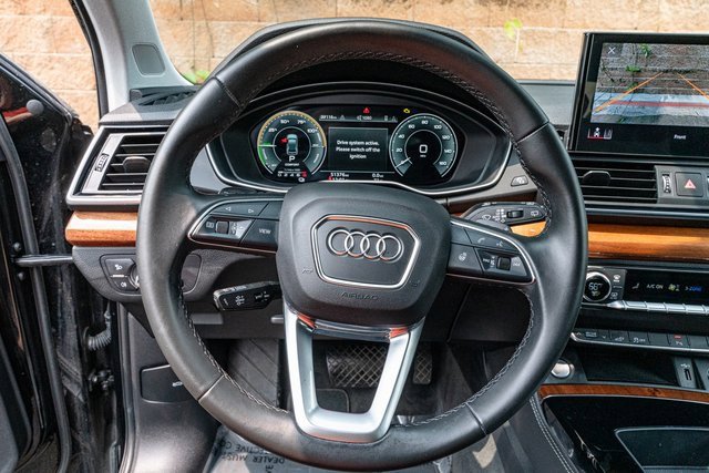 Used 2021 Audi Q5 e Premium Plus w/ Premium Plus Package image 18