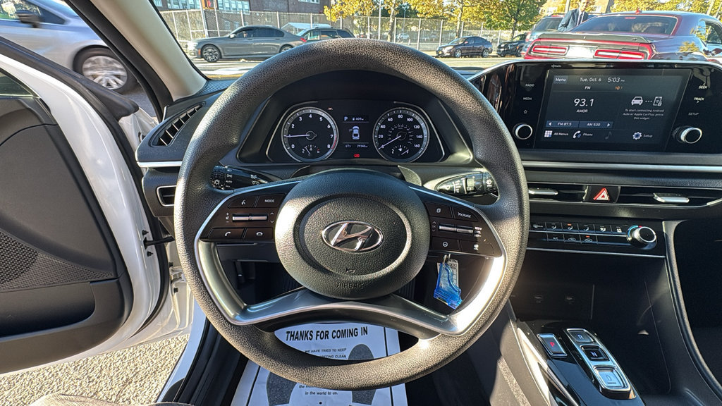Used 2023 Hyundai Sonata SE w/ Preferred Accessory Package FWD image 15