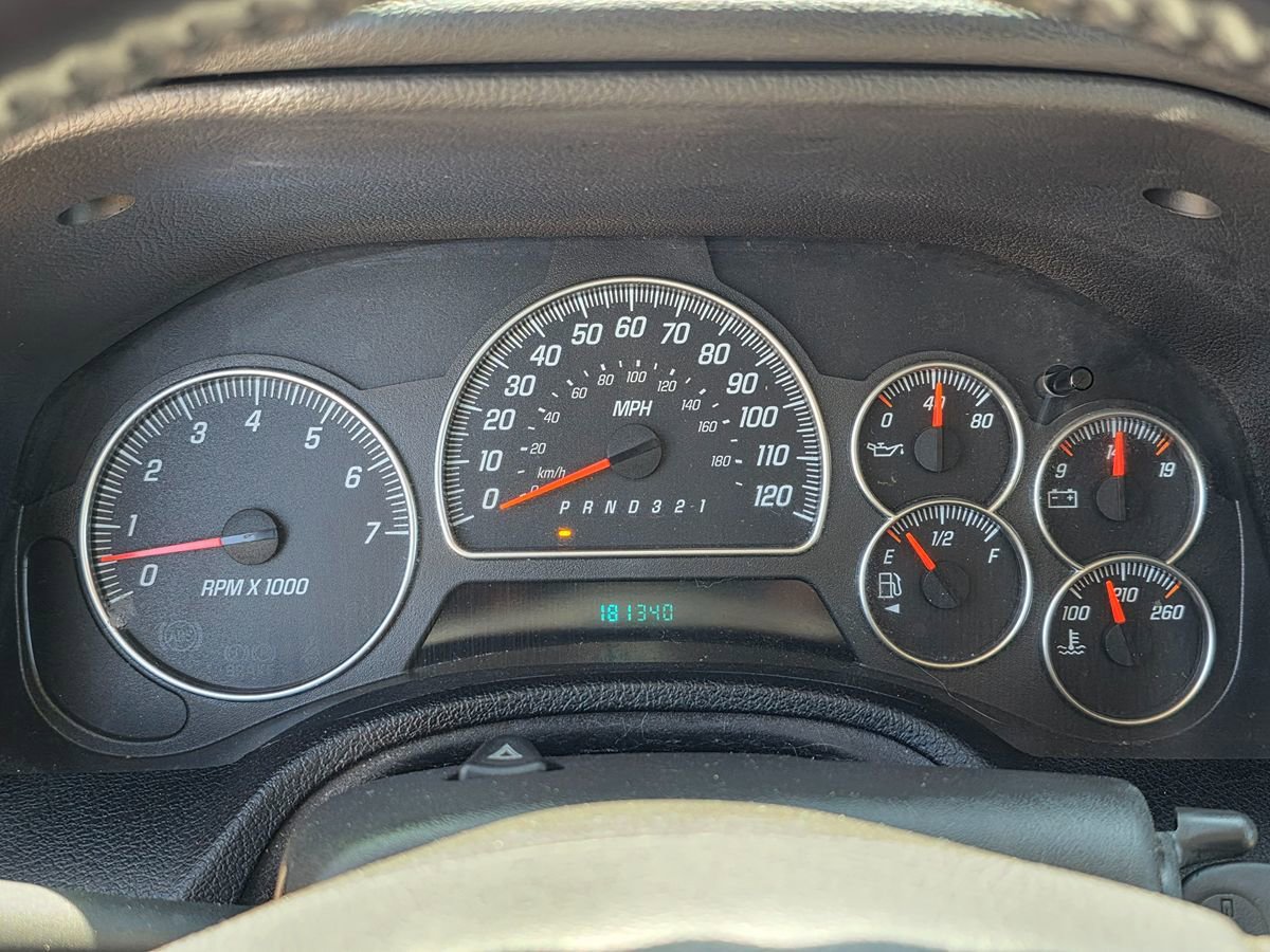 Used 2006 GMC Envoy XL SLE w/ Sle Preferred Equipment Group RWD image 19