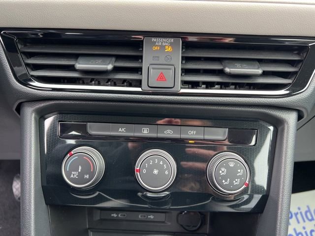 Used 2025 Volkswagen Taos S image 18