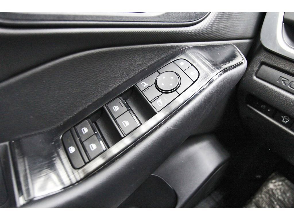 Certified 2024 Nissan Rogue S image 17