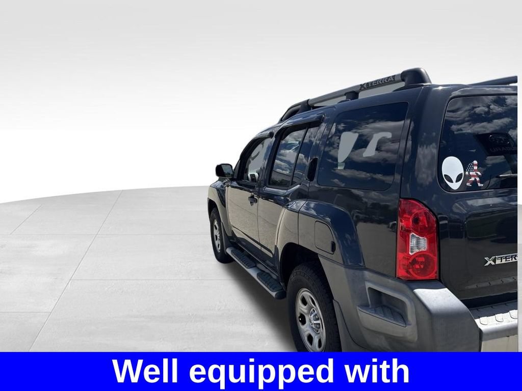 Used 2011 Nissan Xterra X AWD/4WD image 3