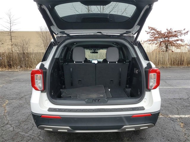Used 2021 Ford Explorer XLT w/ Equipment Group 202A image 25