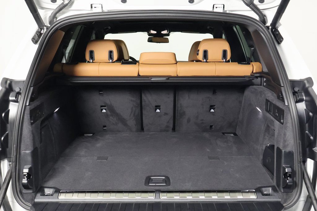 New 2026 BMW X5 xDrive50e AWD/4WD image 8