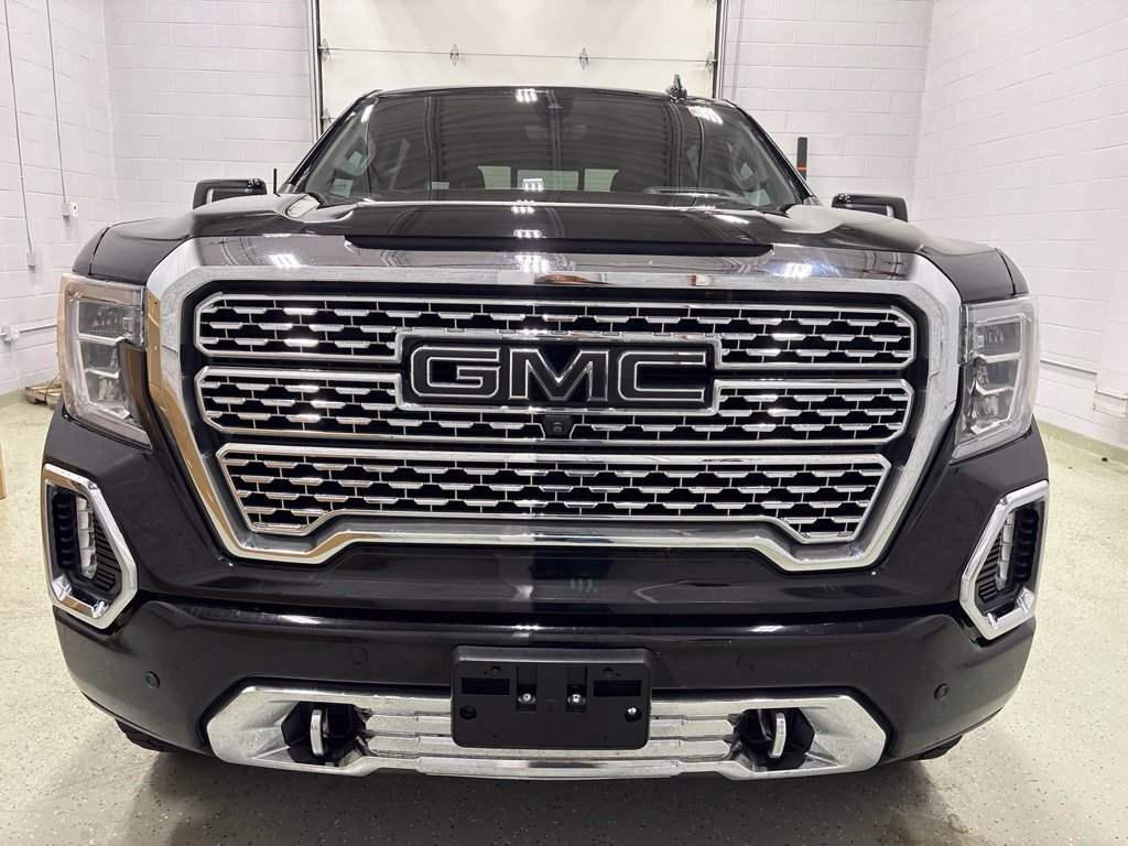 Used 2021 GMC Sierra 1500 Denali w/ Denali Carbonpro Edition AWD/4WD image 9