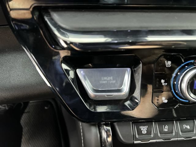 Used 2024 GMC Sierra 2500 AT4X AWD/4WD image 17