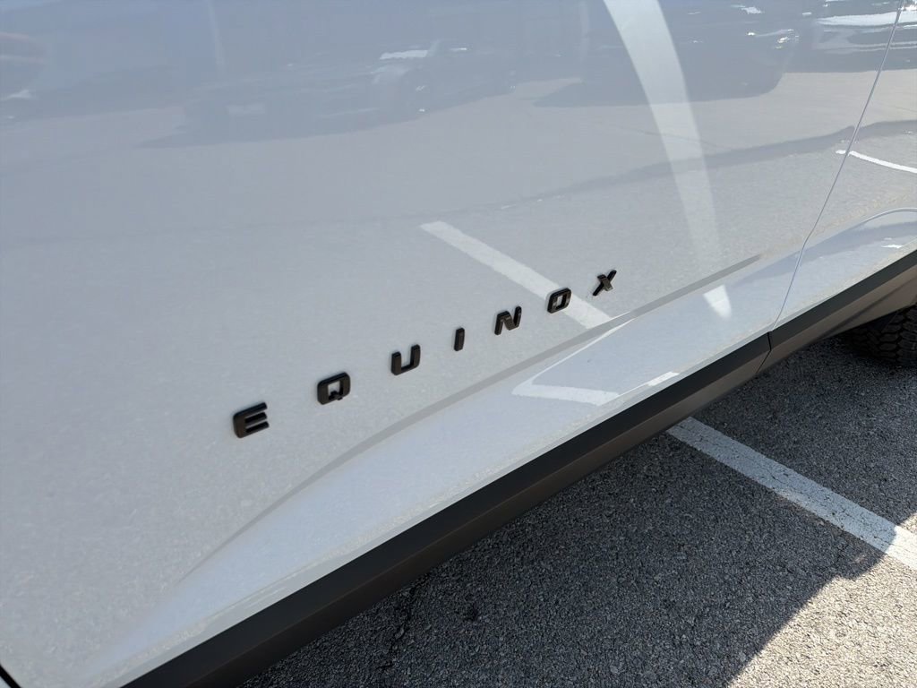 New 2026 Chevrolet Equinox ACTIV w/ Convenience Package III AWD/4WD image 21