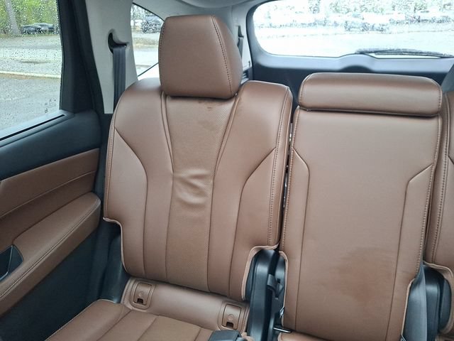 Used 2023 Acura MDX w/ Technology Package AWD/4WD image 18