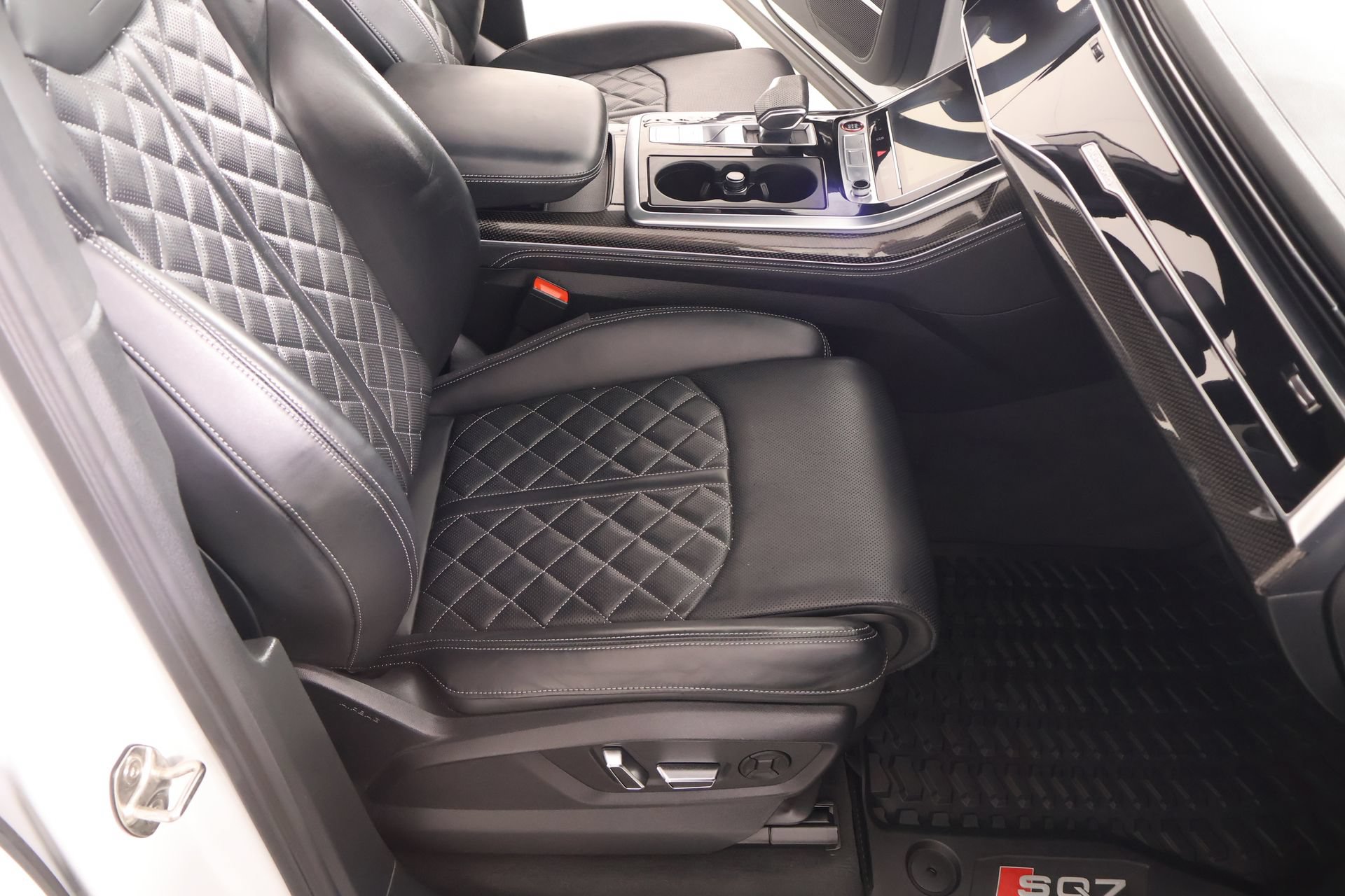 Used 2023 Audi SQ7 Prestige AWD/4WD image 14