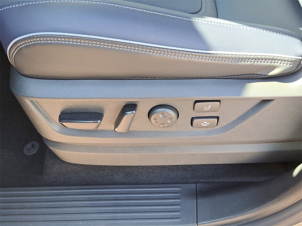 New 2026 INFINITI QX80 4WD image 15