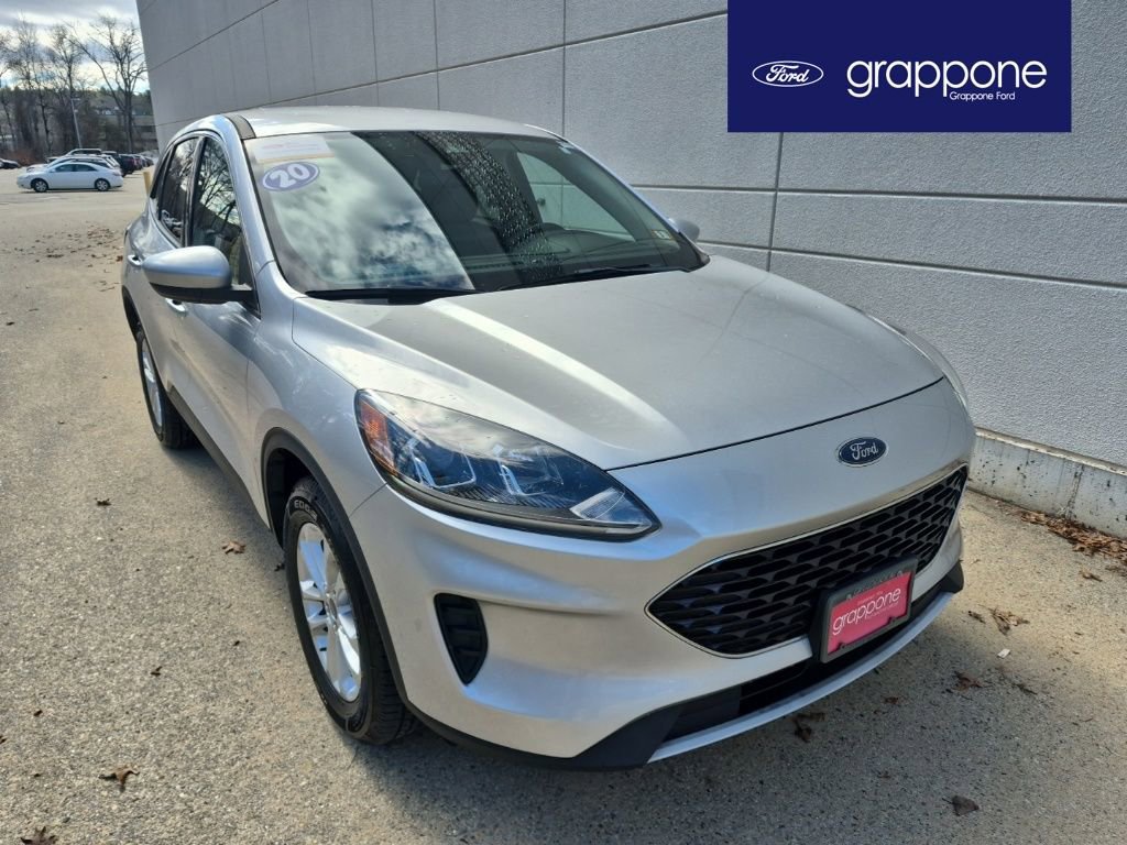 Used 2020 Ford Escape SE image 1