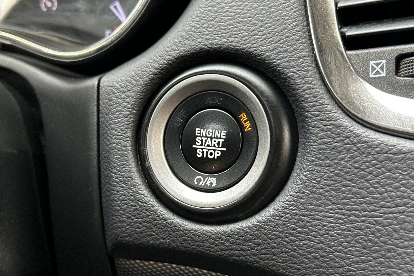 Used 2020 Dodge Durango GT image 22