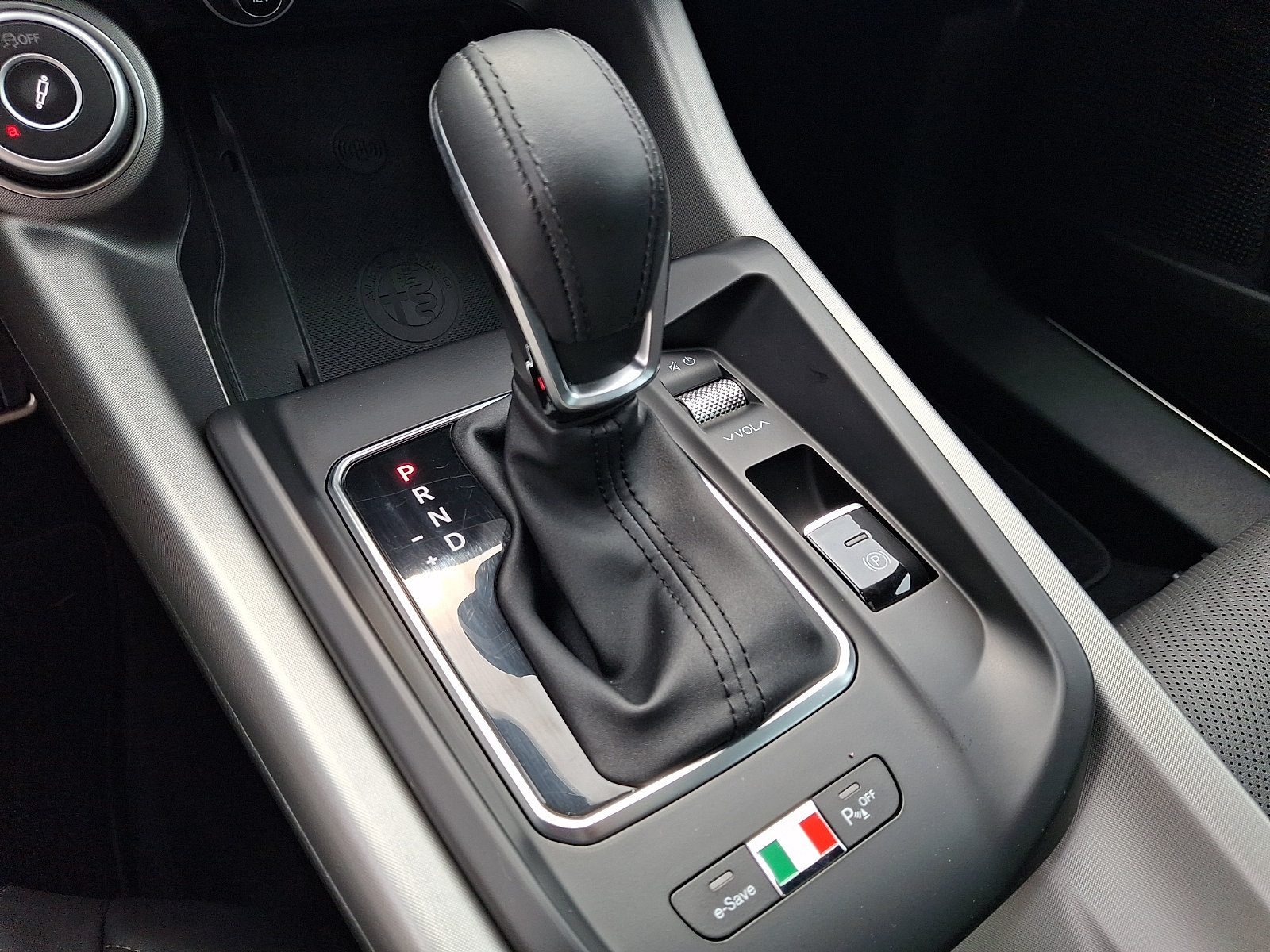 Used 2024 Alfa Romeo Tonale Ti AWD/4WD image 16