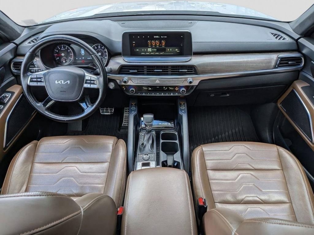 Certified 2022 Kia Telluride SX w/ SX Prestige Package image 27
