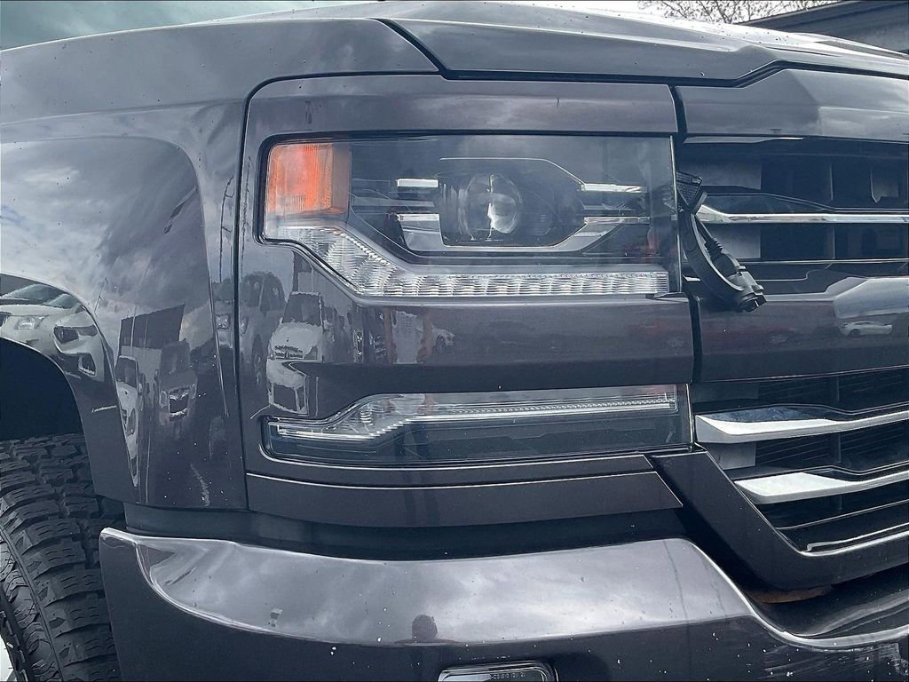 Used 2016 Chevrolet Silverado 1500 LTZ Z71 w/ LTZ Plus Package AWD/4WD image 32