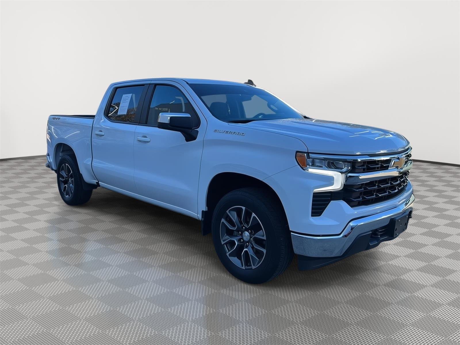 Used 2023 Chevrolet Silverado 1500 LT image 6