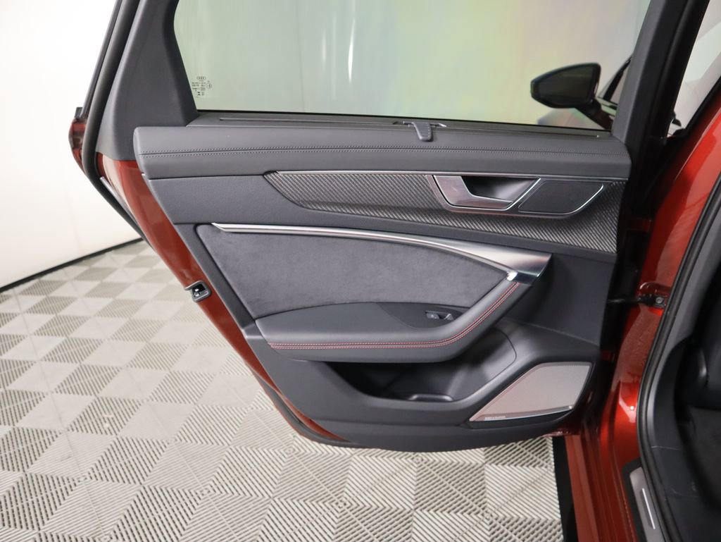 New 2025 Audi RS 6 performance image 28