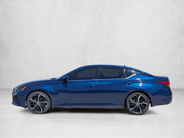 Used 2023 Nissan Altima 2.5 SR FWD image 8
