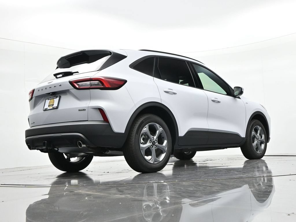 New 2026 Ford Escape ST-Line Select w/ Class II Trailer Tow Package AWD/4WD image 21