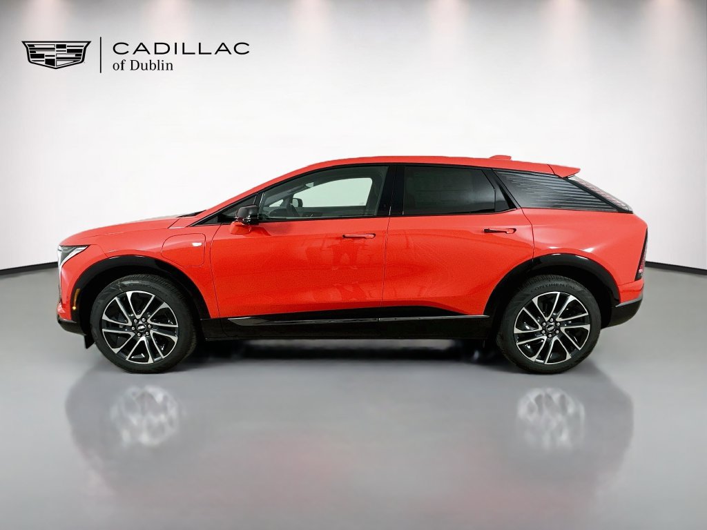 New 2027 Cadillac Optiq Premium Sport w/ LPO, Floor Liner Package AWD/4WD image 8