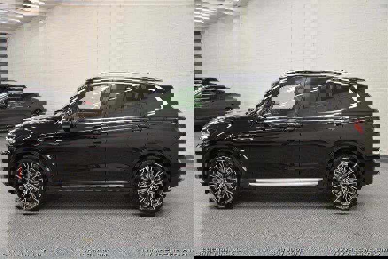 Used 2023 BMW X3 sDrive30i w/ Convenience Package image 4