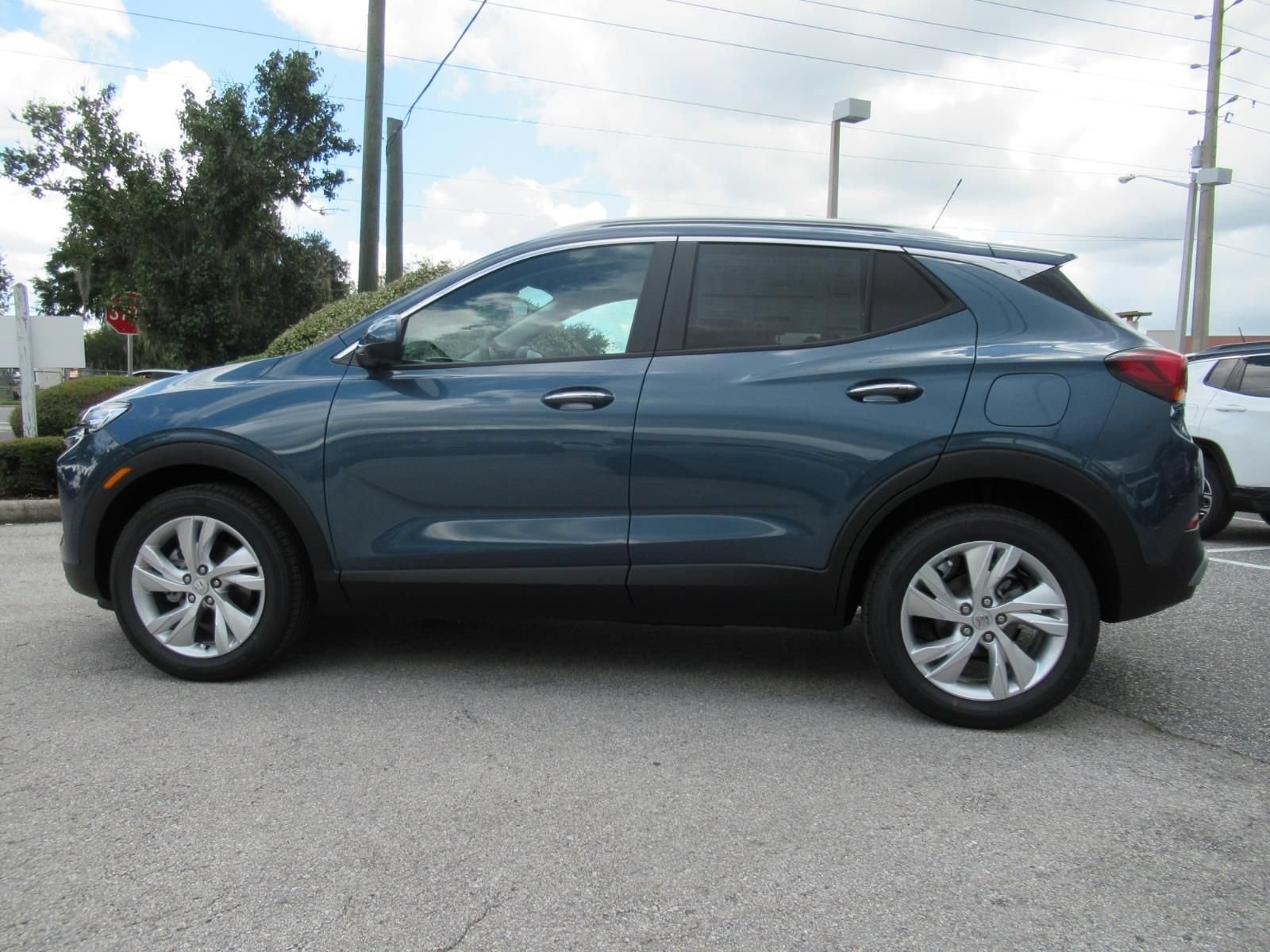 New 2026 Buick Encore GX Preferred w/ Comfort Package FWD image 4
