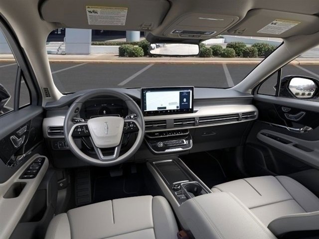 New 2025 Lincoln Corsair FWD image 9