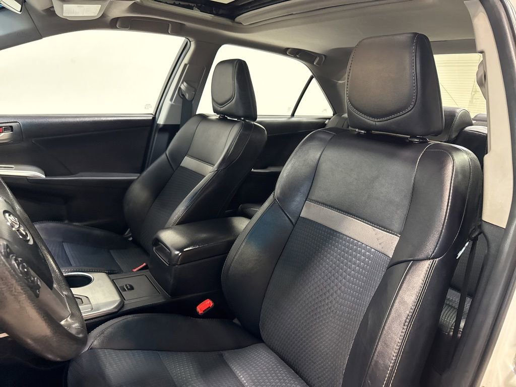 Used 2012 Toyota Camry SE image 25