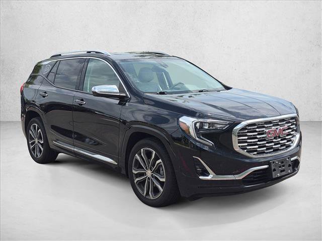 Used 2021 GMC Terrain Denali w/ Denali Premium Package FWD image 3