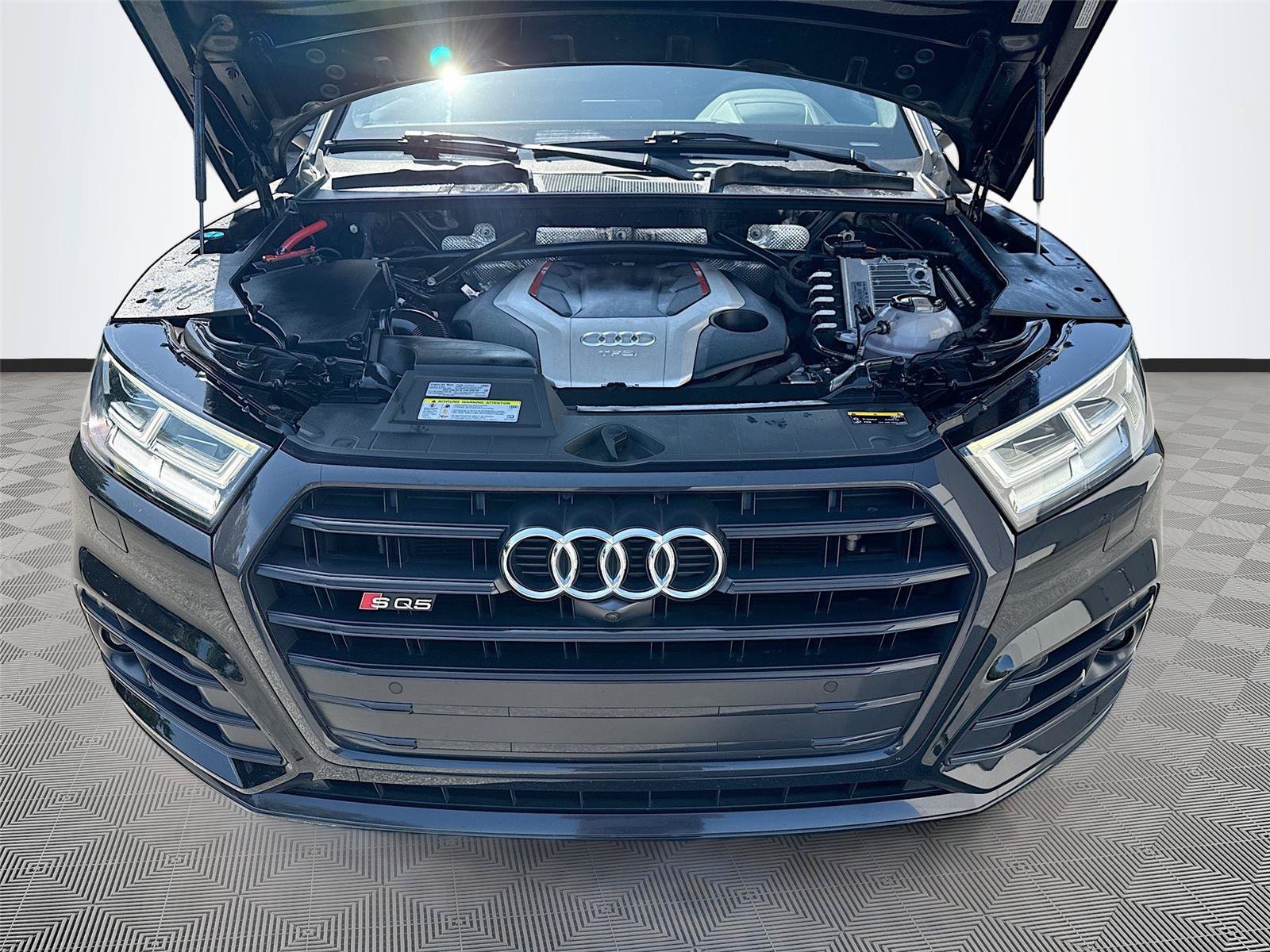 Used 2019 Audi SQ5 Prestige w/ Prestige Package AWD/4WD image 31