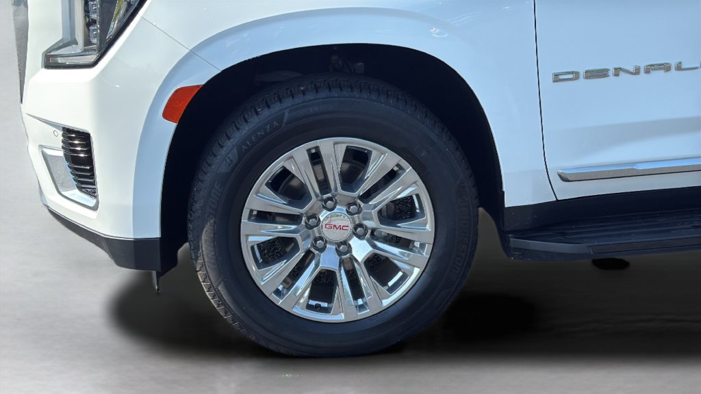 Used 2021 GMC Yukon Denali AWD/4WD image 9