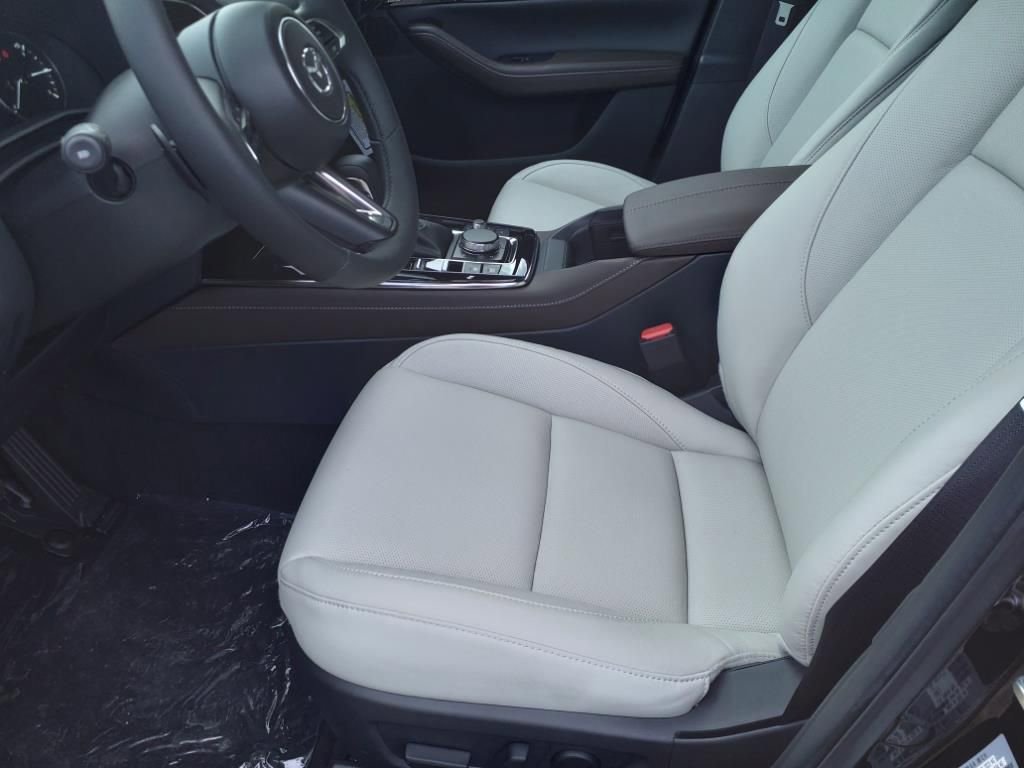 New 2025 MAZDA CX-30 2.5 Turbo w/ Premium Package image 10