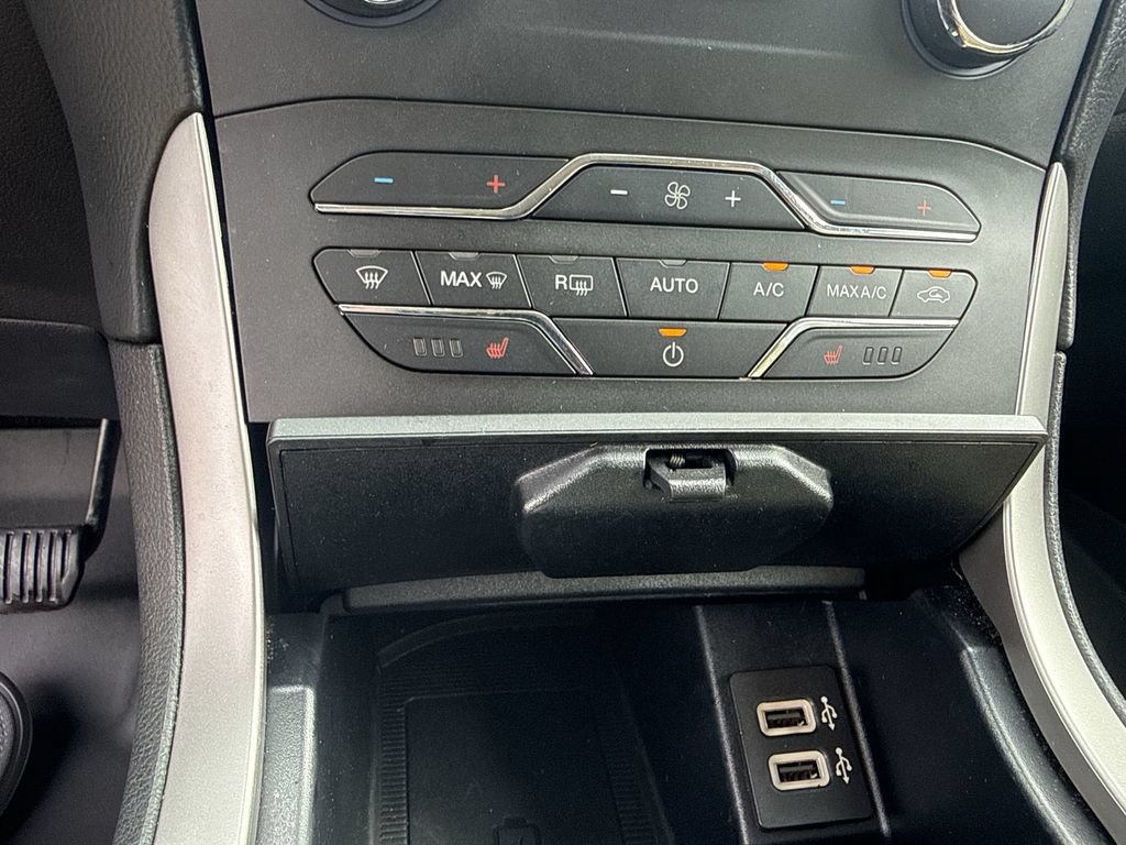 Used 2020 Ford Edge SEL w/ Convenience Package AWD/4WD image 30