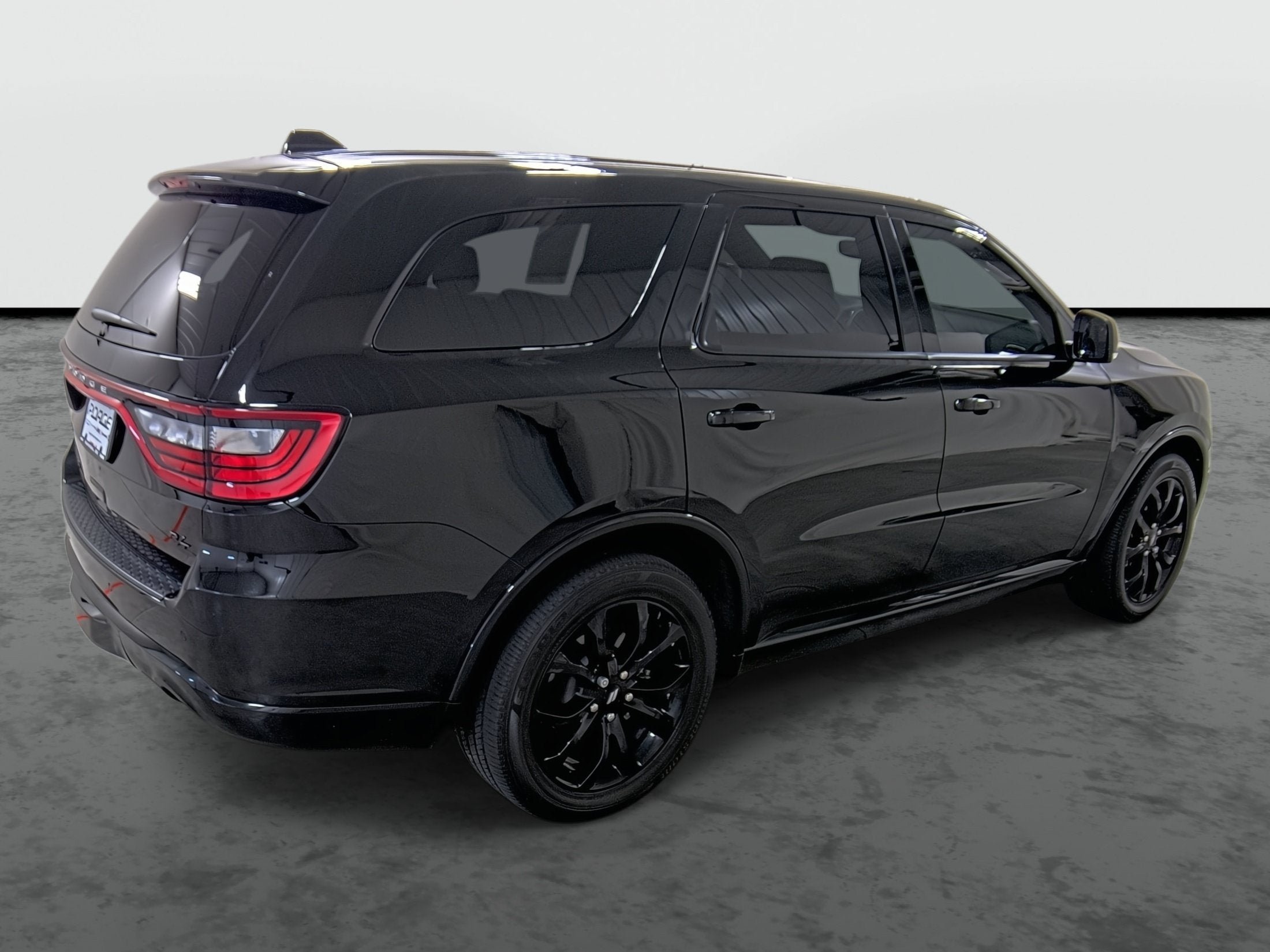 Used 2019 Dodge Durango R/T w/ Technology Group AWD/4WD image 4