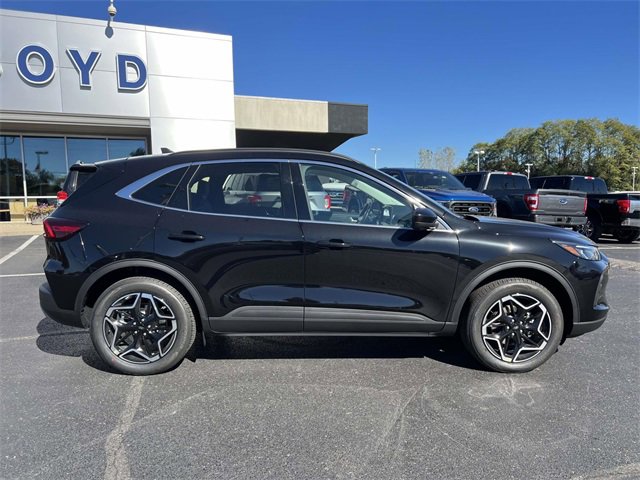 New 2026 Ford Escape Platinum w/ Premium Technology Package image 10