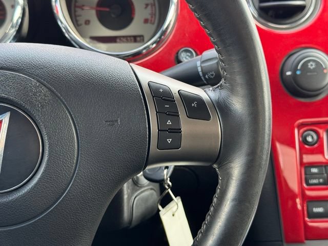 Used 2006 Pontiac Solstice Convertible w/ Premium Package RWD image 17