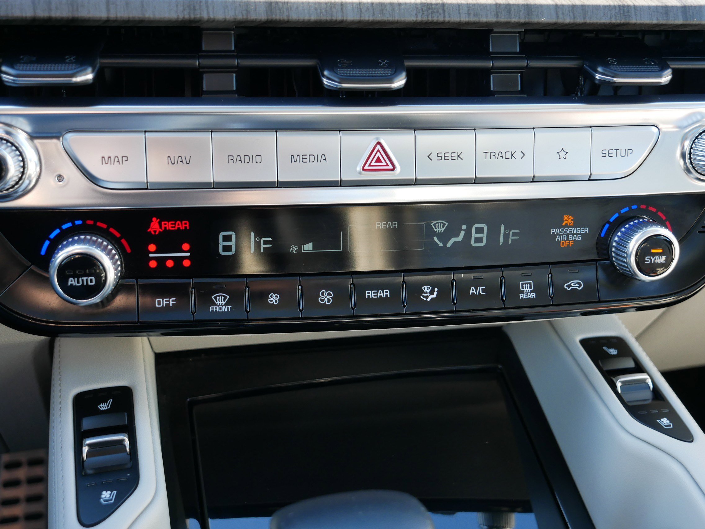 Certified 2023 Kia Telluride SX image 23