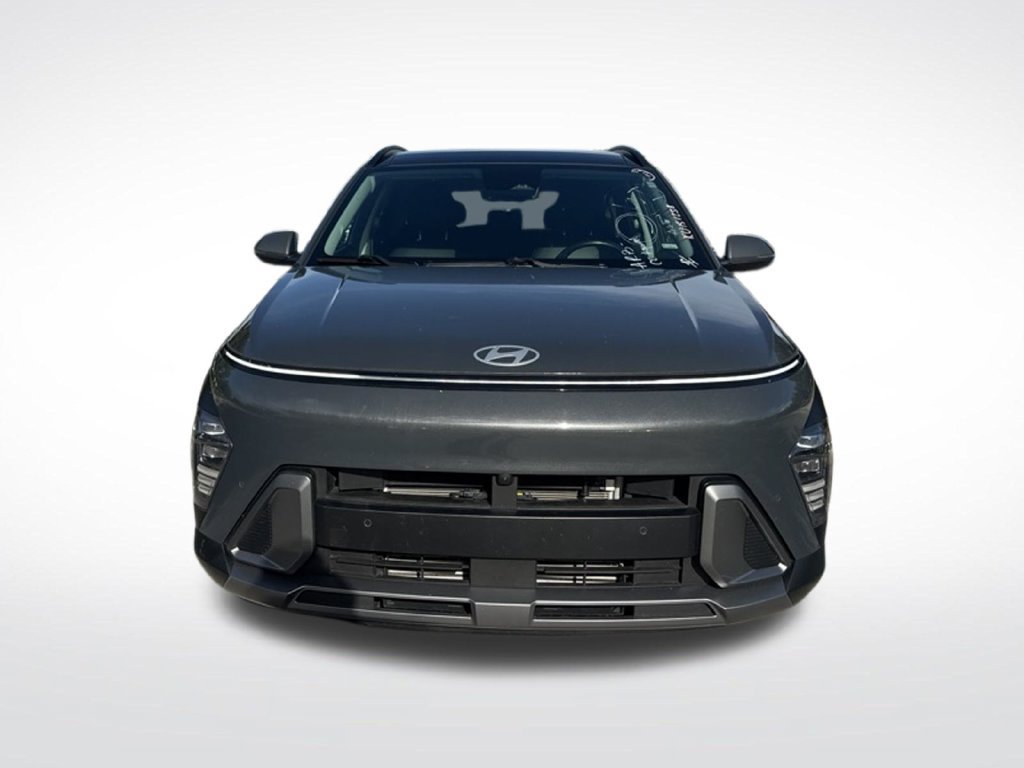 Used 2024 Hyundai Kona Limited FWD image 3