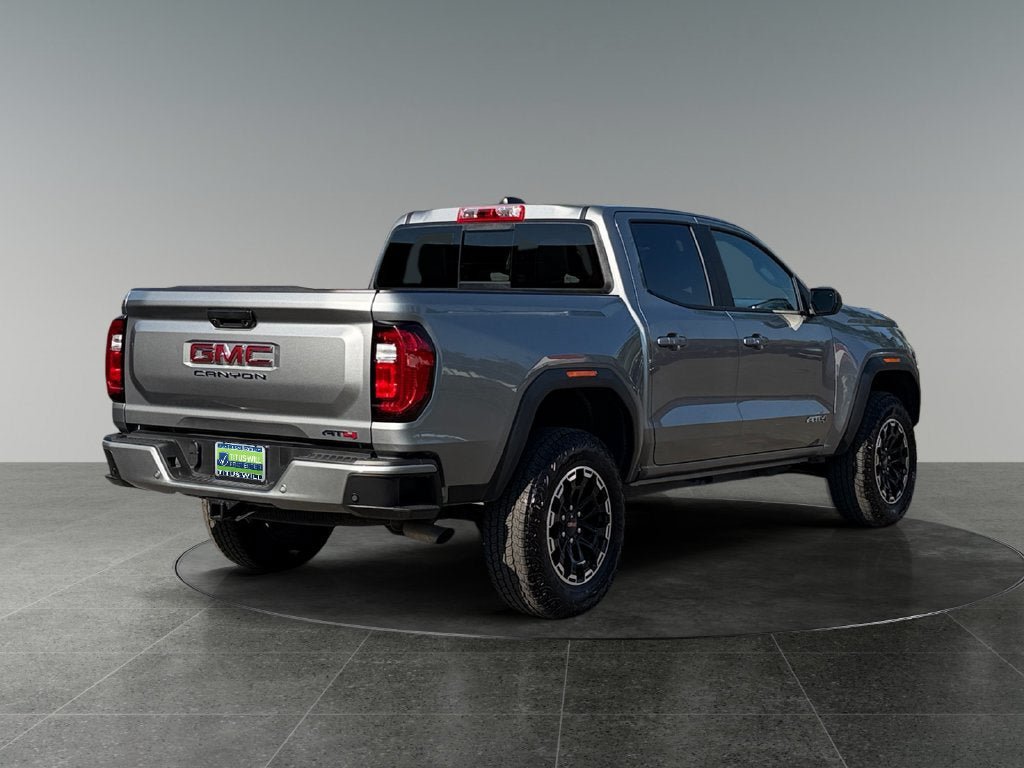 Used 2026 GMC Canyon AT4 AWD/4WD image 10